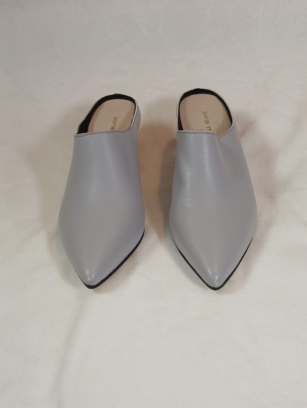 All Black Pointed Toe Slip-On Mules in Light Gray Sz 38
